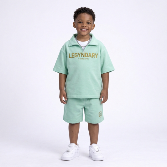 The Young Heir Resort Set